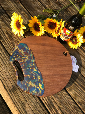 Charcuterie Serving Board Cheese Board Round Walnut with Blue, Yellow and Green Epoxy Resin Cutout Handle